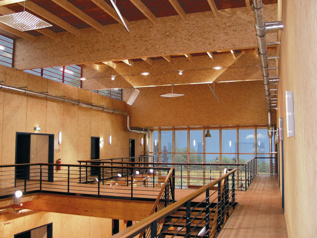 swiss krono solution bois construction aménagement intérieur panneaux OSB